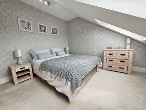 Photo 8- click for photo gallery